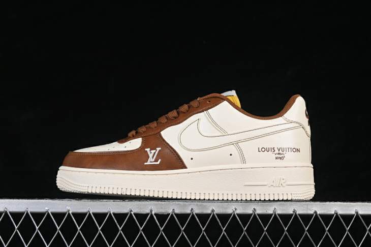 Picture of Air Force 1 _SKUfw22025167879334653fw